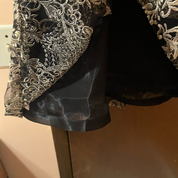 Marchesa Notte Black & Gold Filagree Crinoline Mini Dress - Picture 6 of 9